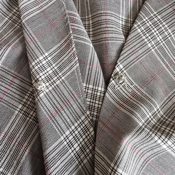 Do+Be Plaid Wrap Top with tiered bell sleeves size medium - Picture 14 of 16